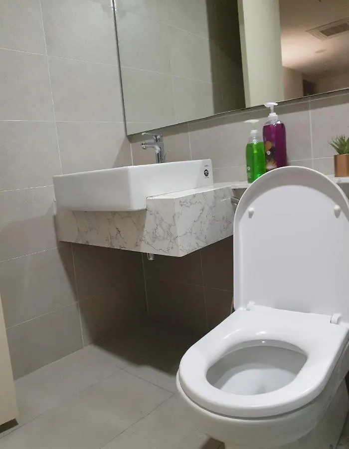 Homestay Ooak Mont Kiara Room Only Kuala Lumpur Malaysia